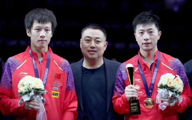 字母哥：我们要保持凝聚力 共同寻找赢球之道.