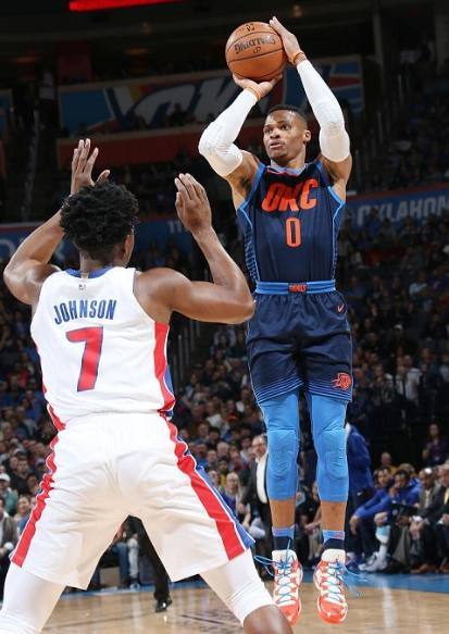 虽然詹姆斯 虽然詹姆斯