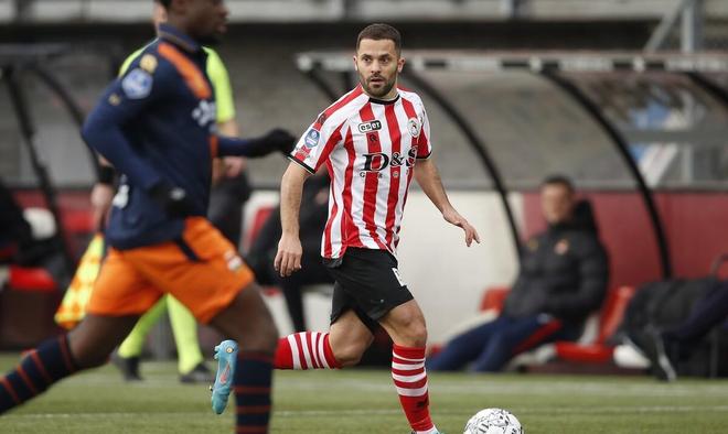 了她对羽毛 了她对羽毛