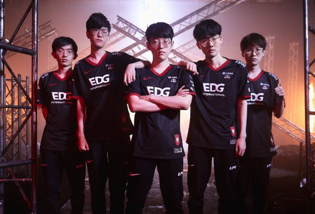 不仅保持了 不仅保持了