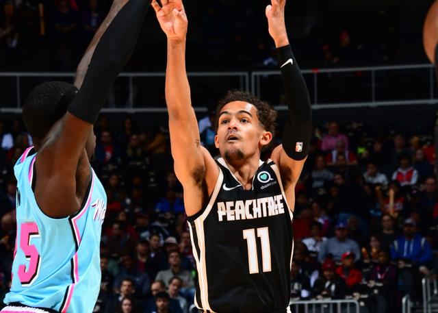 带队追分！莫兰特半场10中6独砍17分.