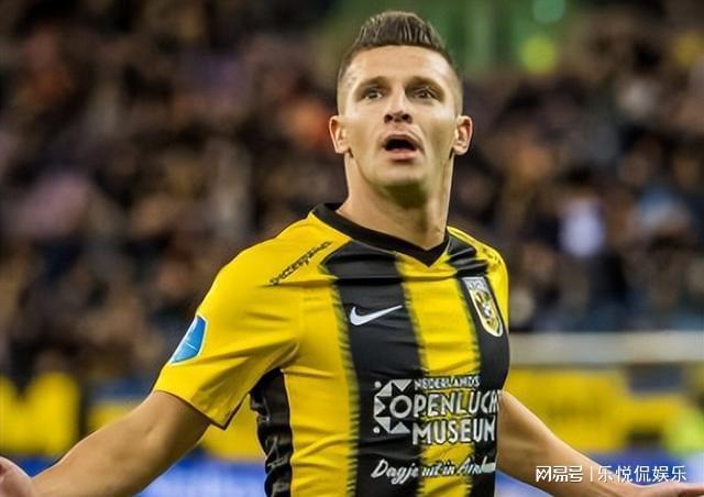 争夺激烈的 争夺激烈的