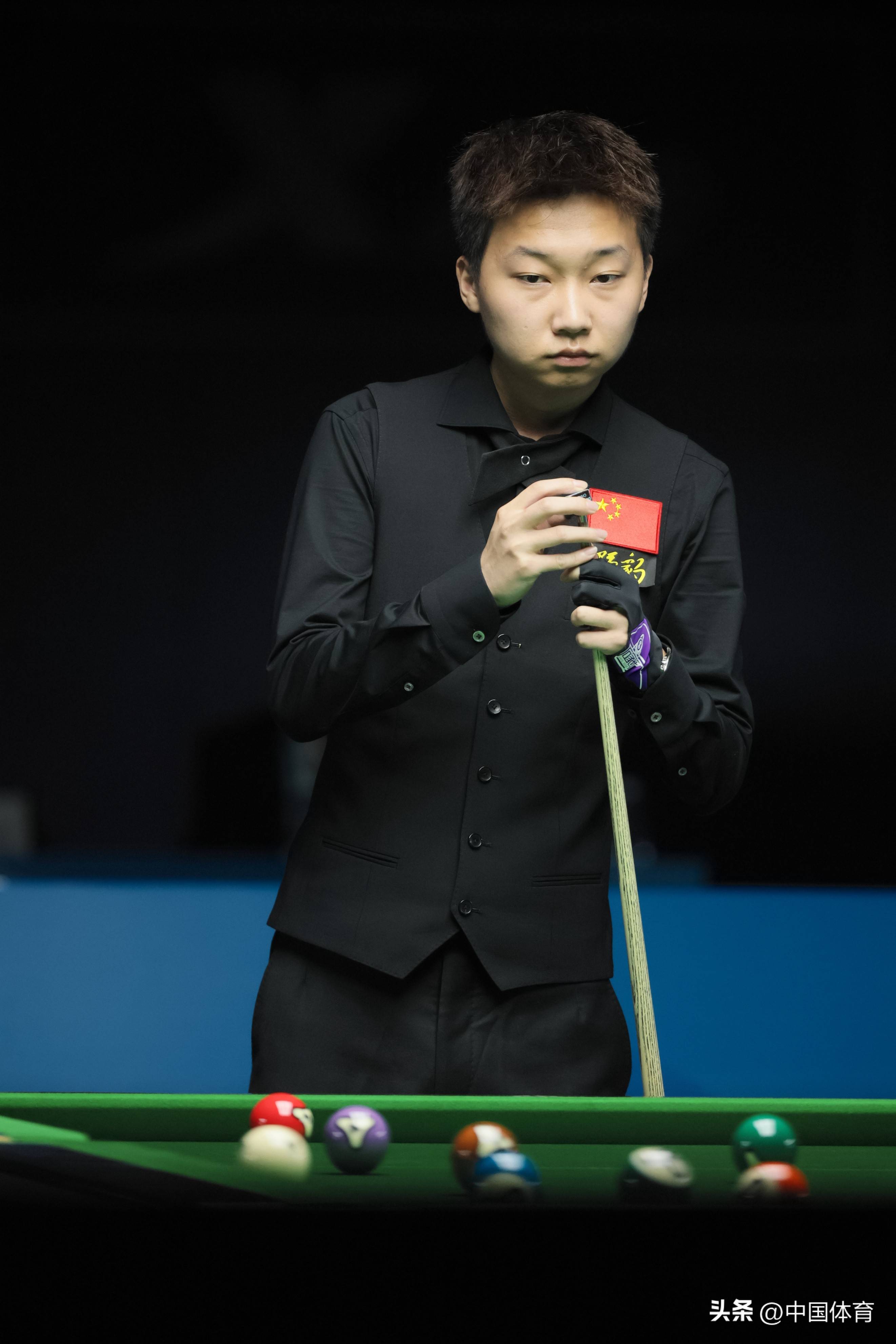 钢保持领先 钢保持领先